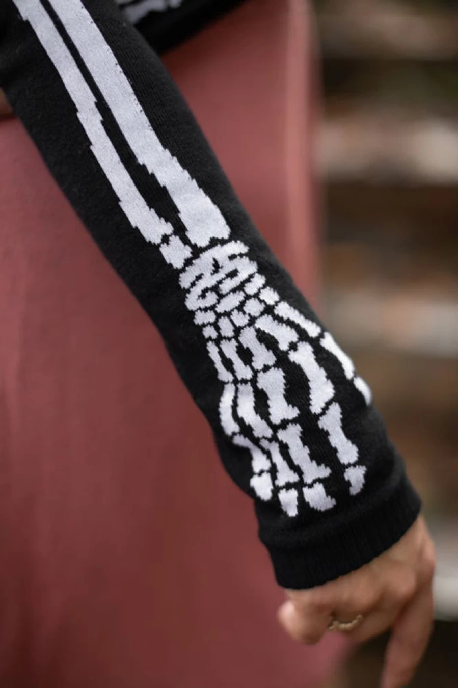 "Tabbisocks Skeleton Print Arm Sleeves - Spooky Halloween Costume Accessory"