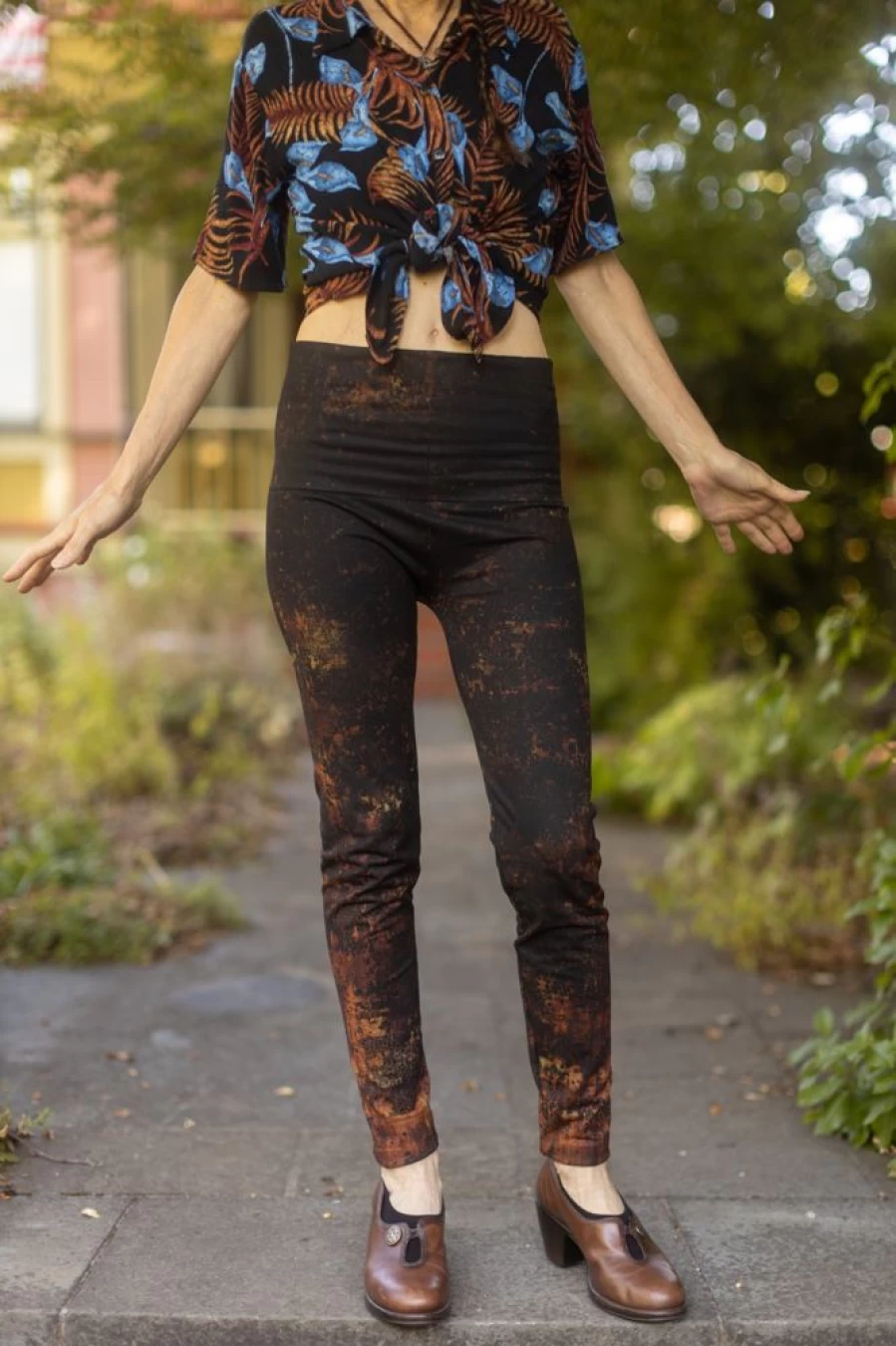"M. Rena High Waisted Leggings with Trendy Lava Print - Comfortable & Stylish Workout Pants"