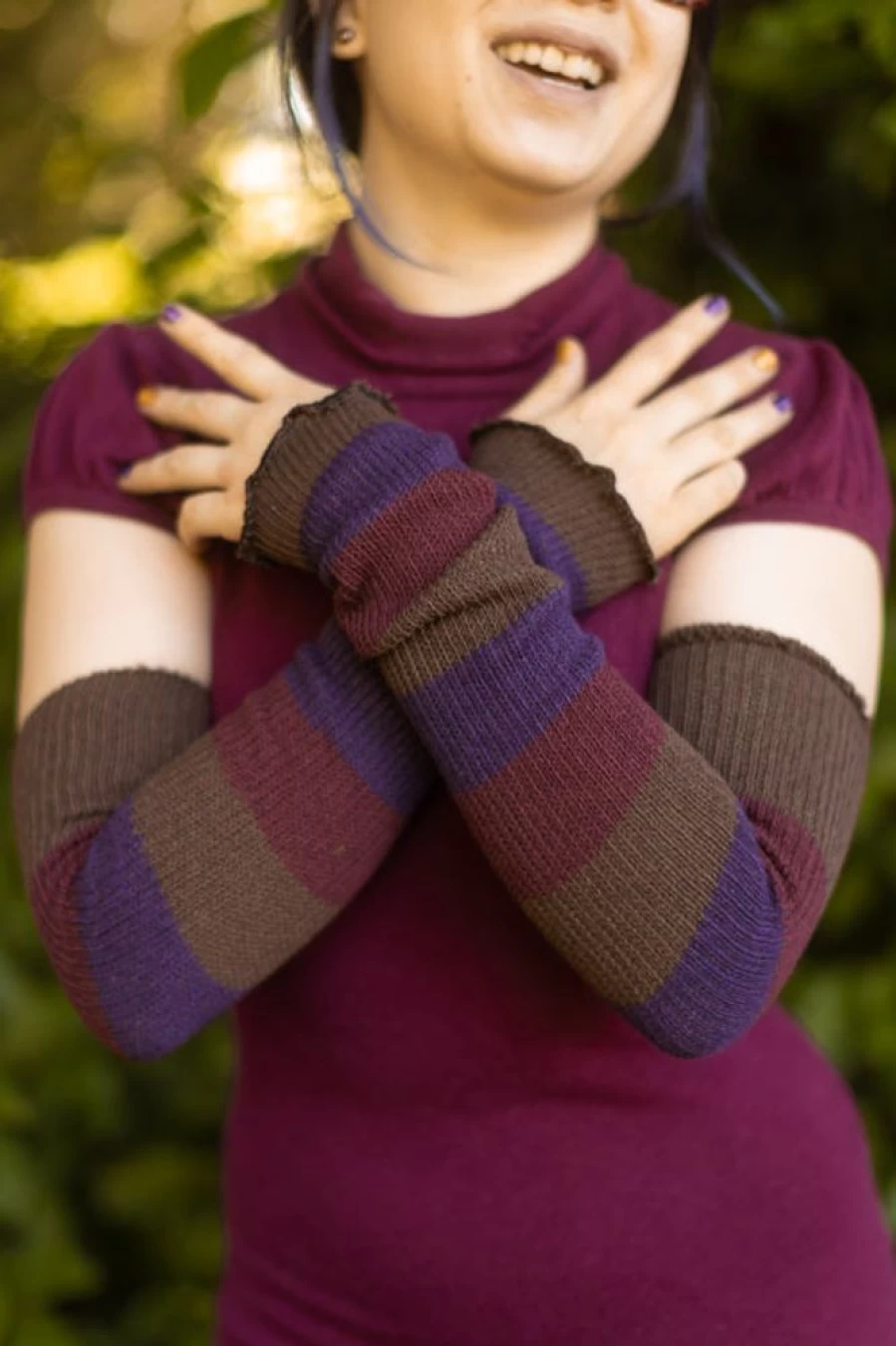"Dream Stockings Berry Cobbler Striped Leg Warmers – Cozy Knit Winter Fashion"